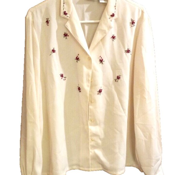 Koret Womans Blouse size 16 button up white with roses - Picture 2 of 5